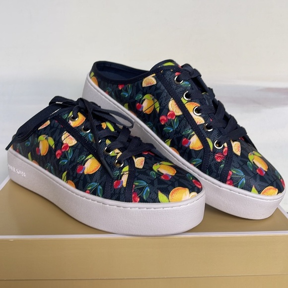 Michael Kors POPPY SLIDE SNEAKERS 
FRUIT PAINT MK SIG SM
49T4POFP1Q Platforms - Picture 2 of 16